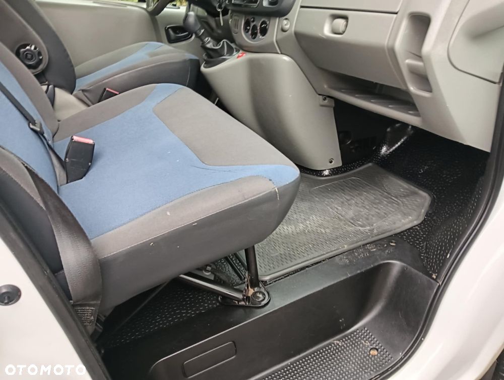 Renault Trafic - 20