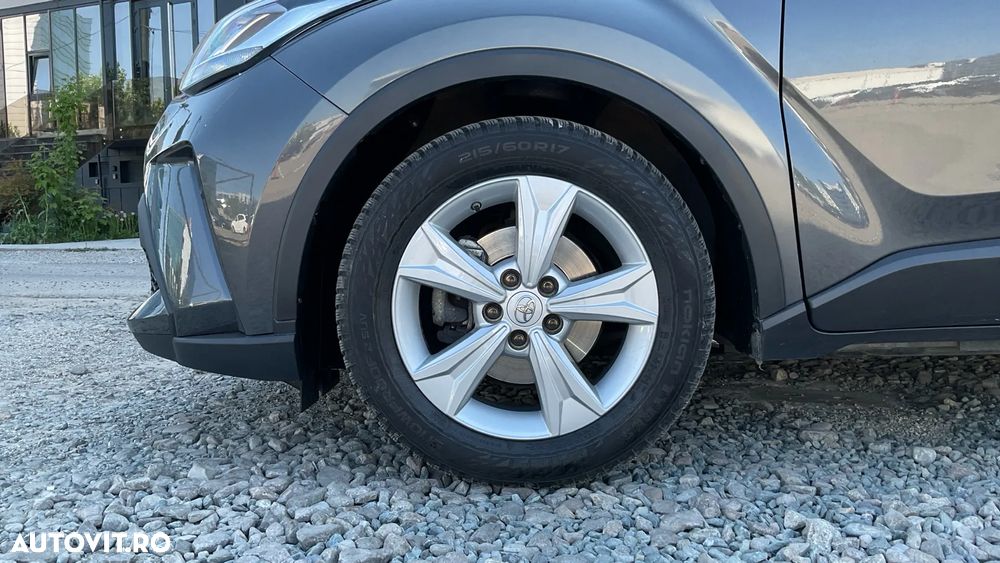 Toyota C-HR 2.0 HSD 184 CP 4x2 CVT Style - 17