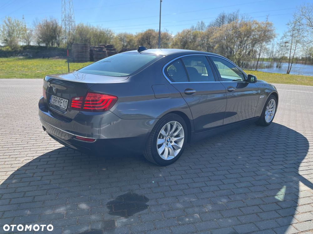 BMW Seria 5 520d Luxury Line - 4