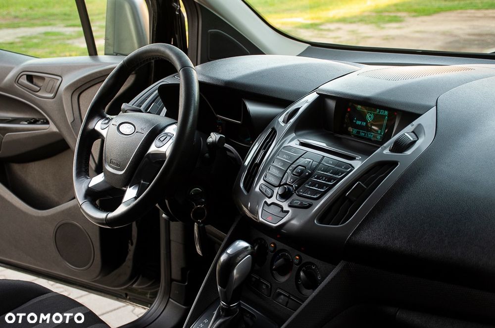 Ford Transit Connect - 38