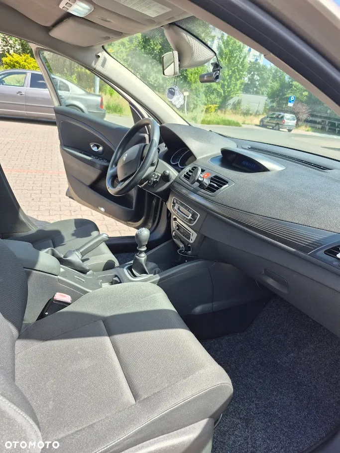 Renault Megane 1.6 16V Dynamique Euro5 - 5