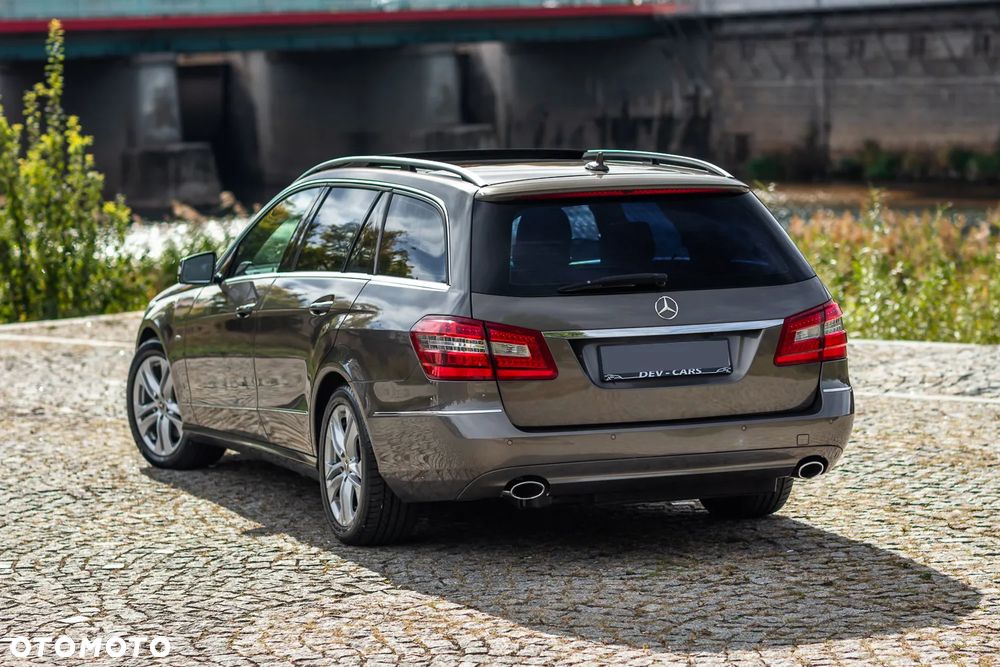 Mercedes-Benz Klasa E 350 CDI DPF 4Matic BlueEFFICIENCY 7G-TRONIC Avantgarde - 16