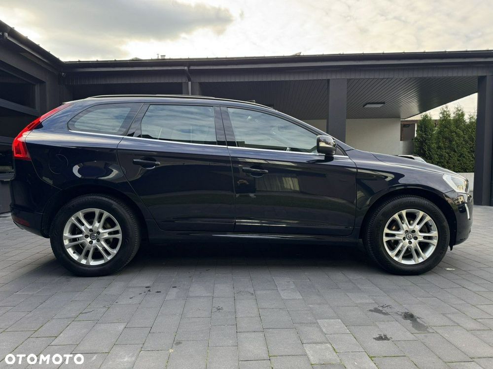 Volvo XC 60 D4 AWD Geartronic Momentum - 5