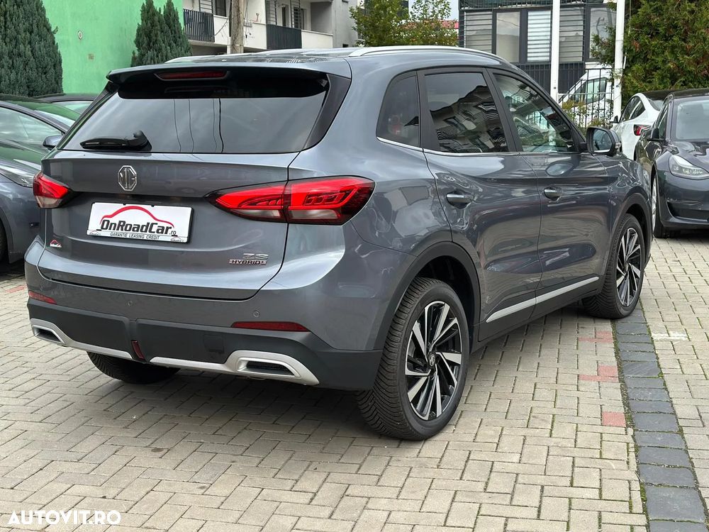 MG ZS HEV Hybrid+ Luxury - 4
