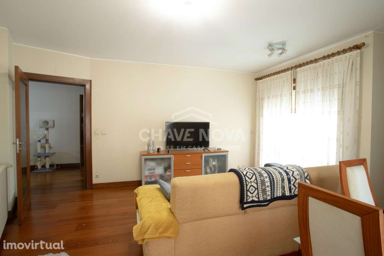 Excelente apartamento T2 em Oliveira do Douro - Grande imagem: 3/24