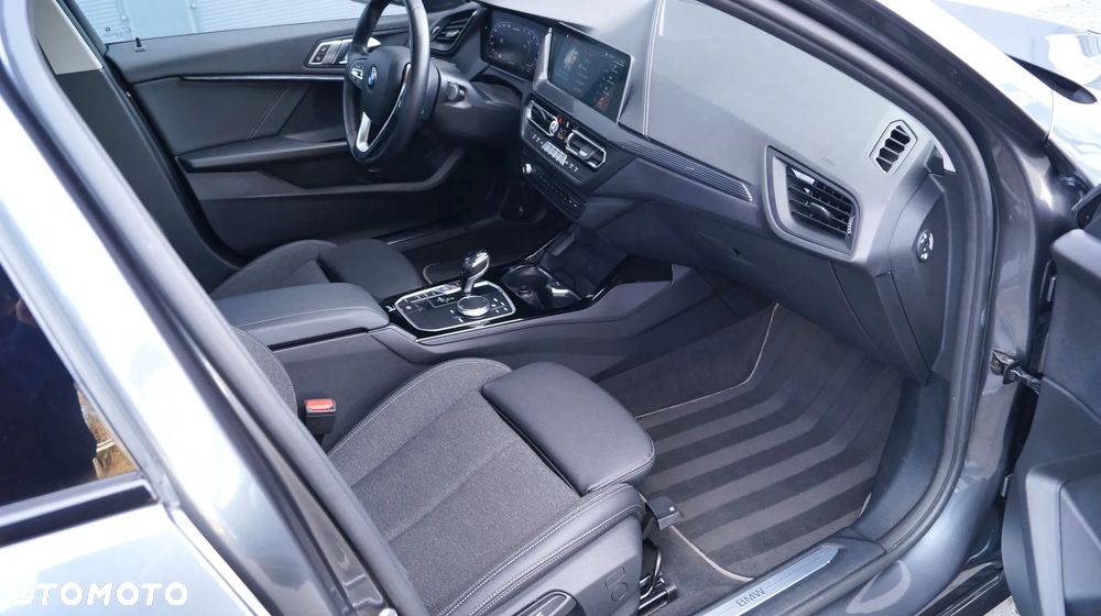 BMW Seria 1 118i Sport Line - 30