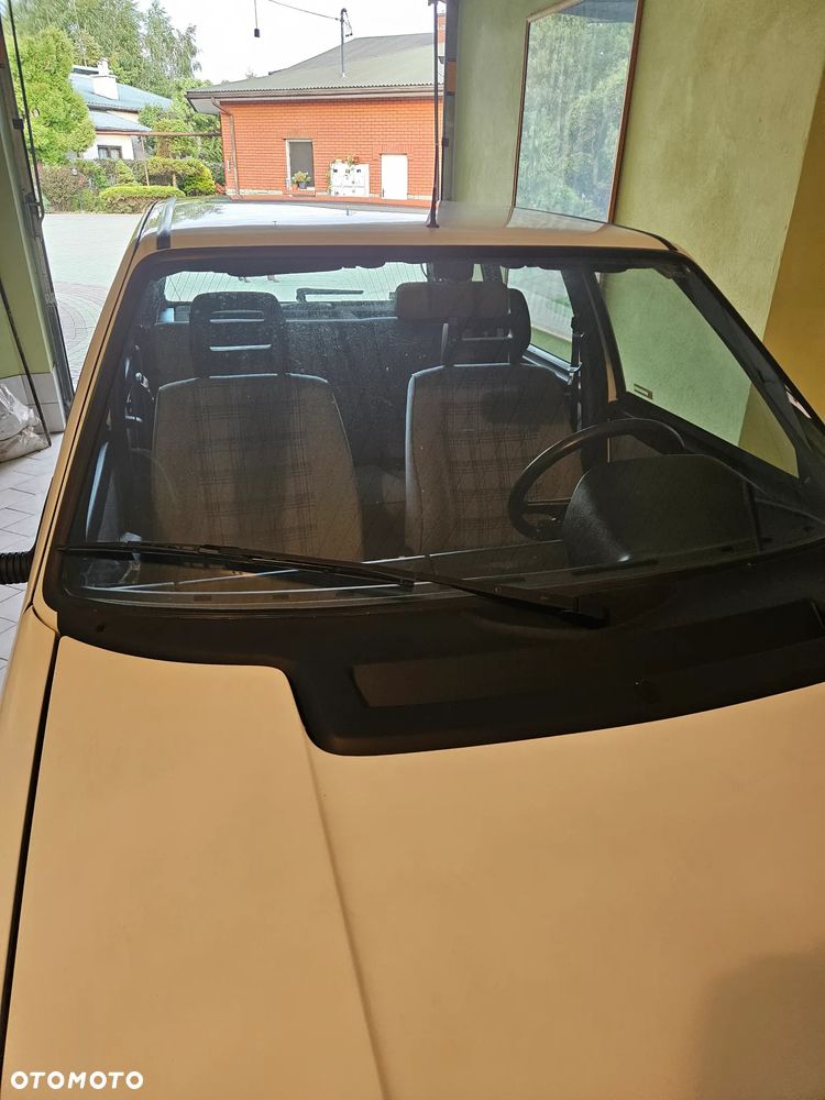 Fiat Uno 1.0 i.e - 7