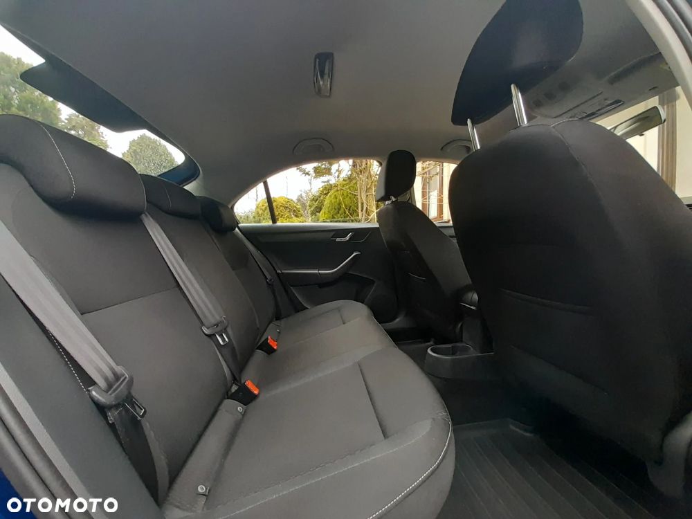 Skoda RAPID 1.2 TSI Ambition - 24