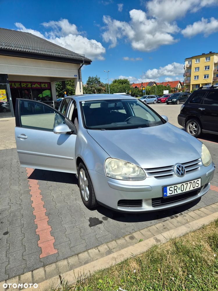 Volkswagen Golf 1.6 Trendline - 1