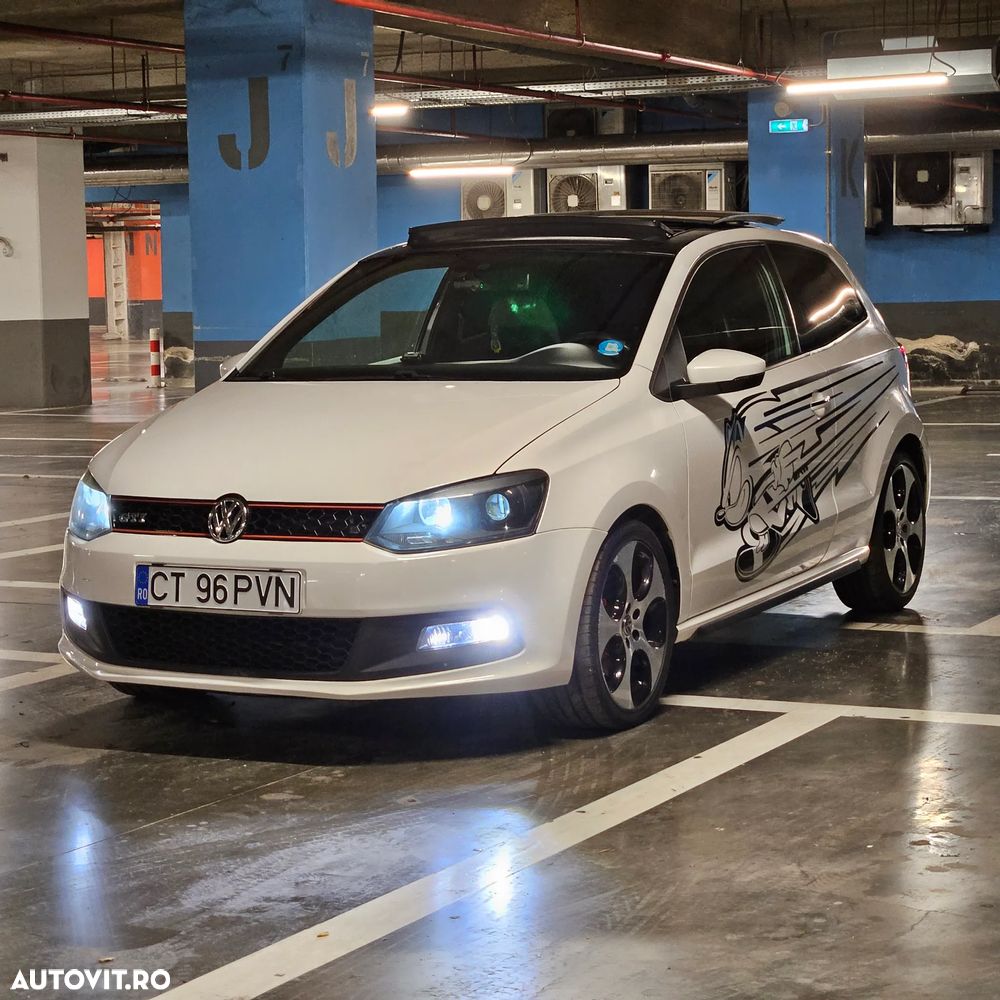 Volkswagen Polo - 2