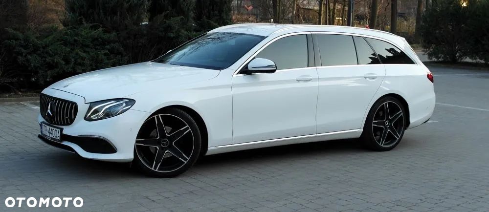 Mercedes-Benz Klasa E 220 d 9G-TRONIC - 23