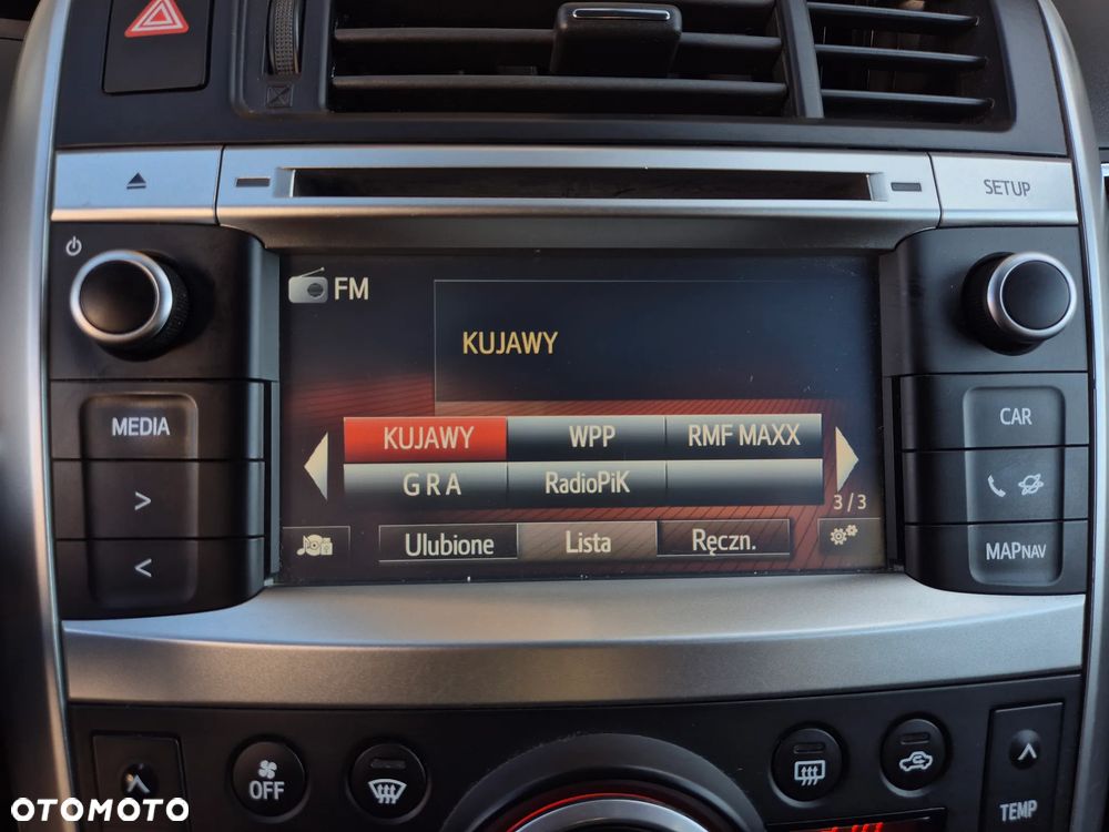 Toyota Verso 1.8 Premium - 11