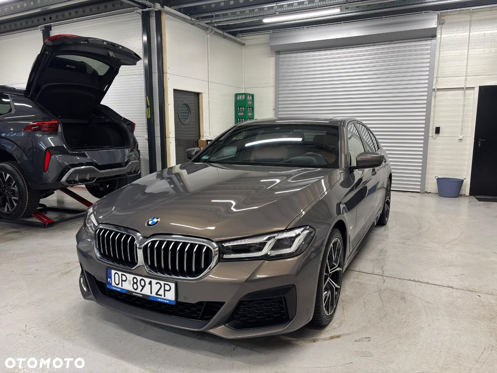 BMW Seria 5 540d xDrive - 2