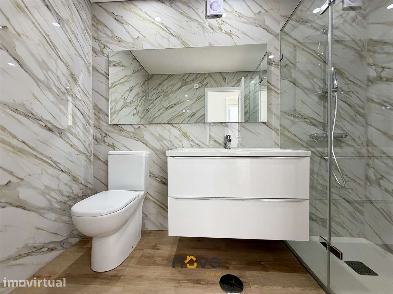 Apartamento T4 Totalmente Remodelado na Póvoa de Varzim - Grande imagem: 5/25