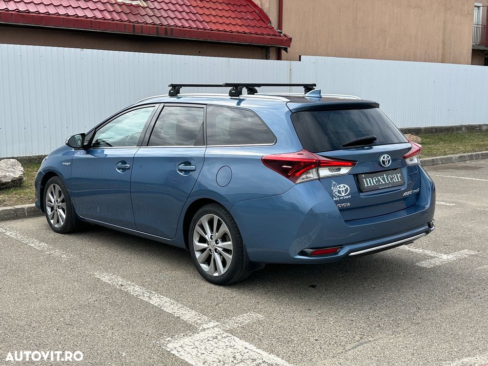 Toyota Auris 1.8 L VVT-i Hybrid Sol - 8