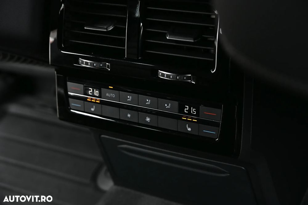 Volkswagen Touareg V6 TDI R-Style - 35