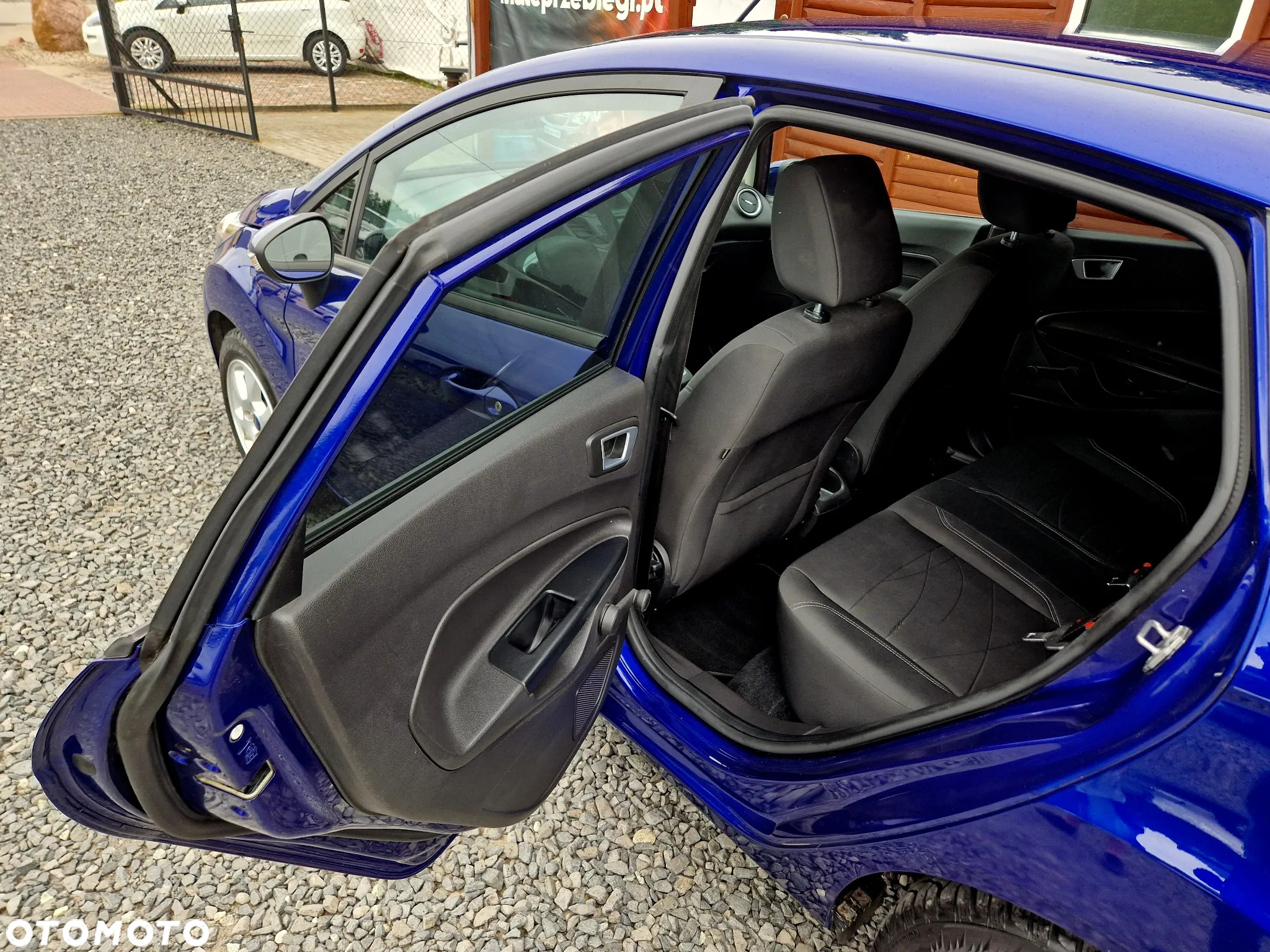 Ford Fiesta 1.0 EcoBoost S&S TREND - 29