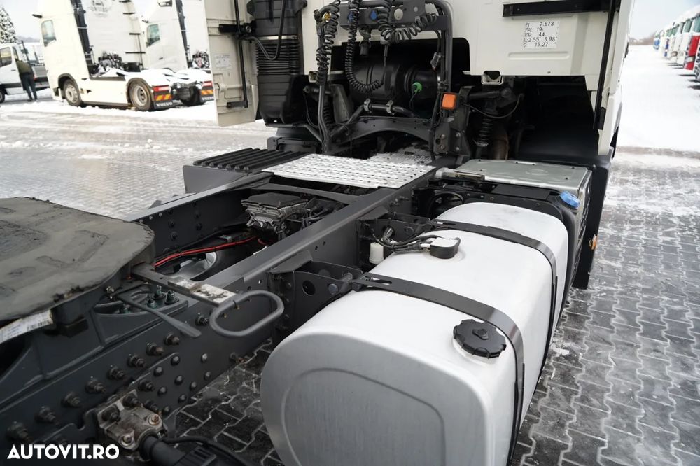 Volvo FH 460 / EURO 5 EEV / I-SHIFT - 16