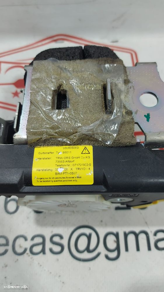 Cinto de Segurança Trás Esquerdo Mercedes Class C W204 33060588D Original - 3