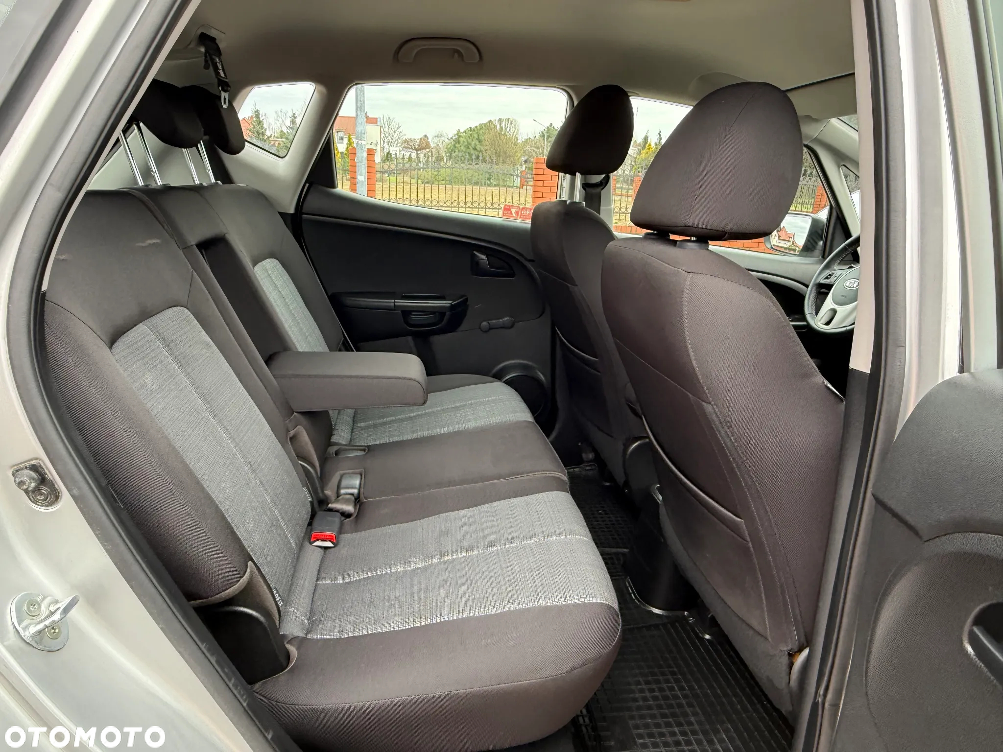 Kia Venga - 8