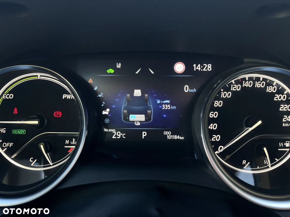 Toyota Camry 2.5 Hybrid Comfort CVT - 24