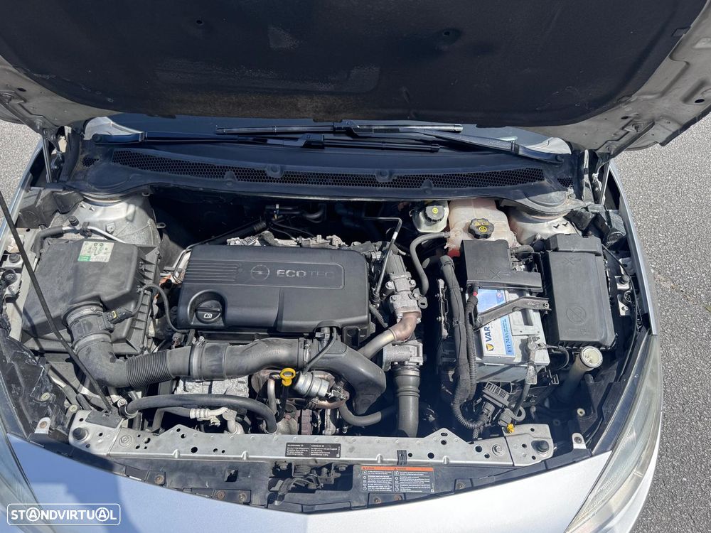 Opel Astra 1.7 CDTI Cosmo - 24