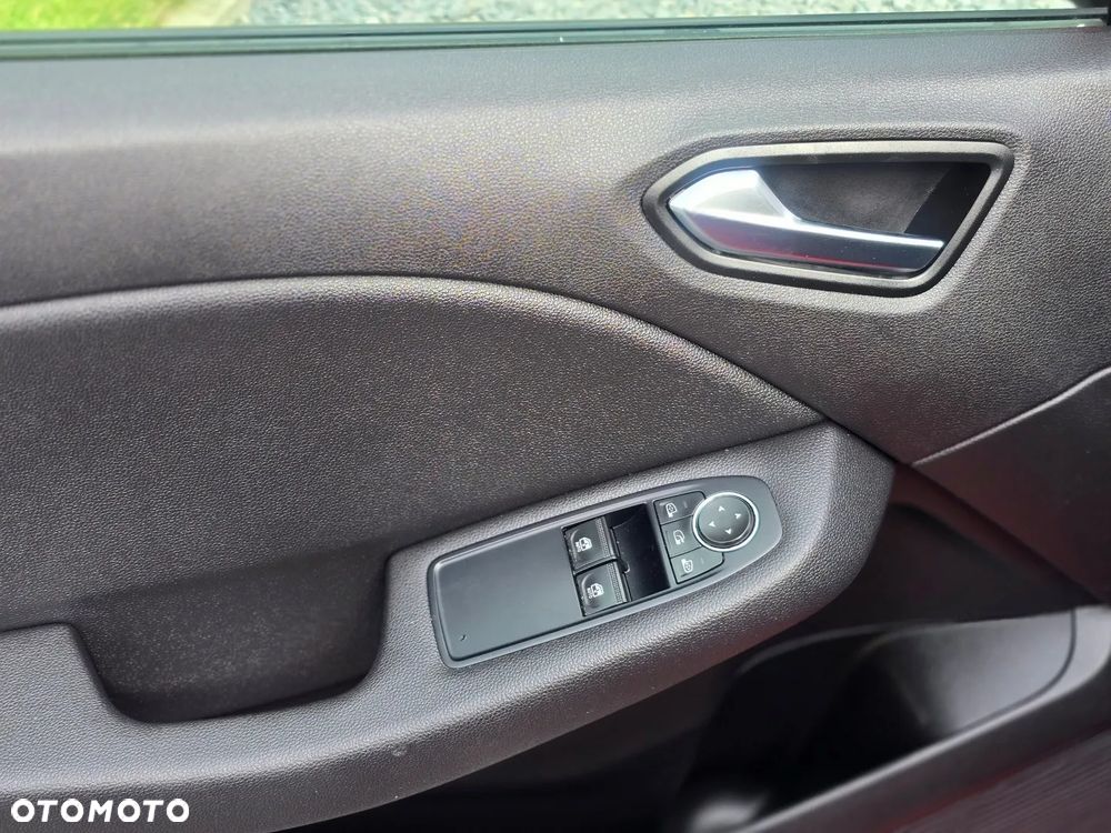 Renault Clio BLUE dCi 85 BUSINESS EDITION - 26