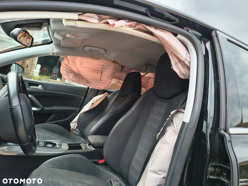 Peugeot 308 - 16