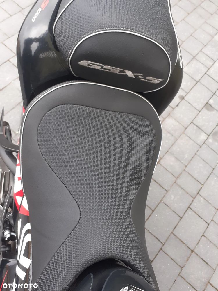 Suzuki GSX 1000 - 5