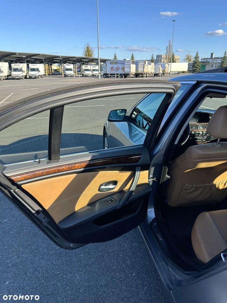 BMW Seria 5 - 12