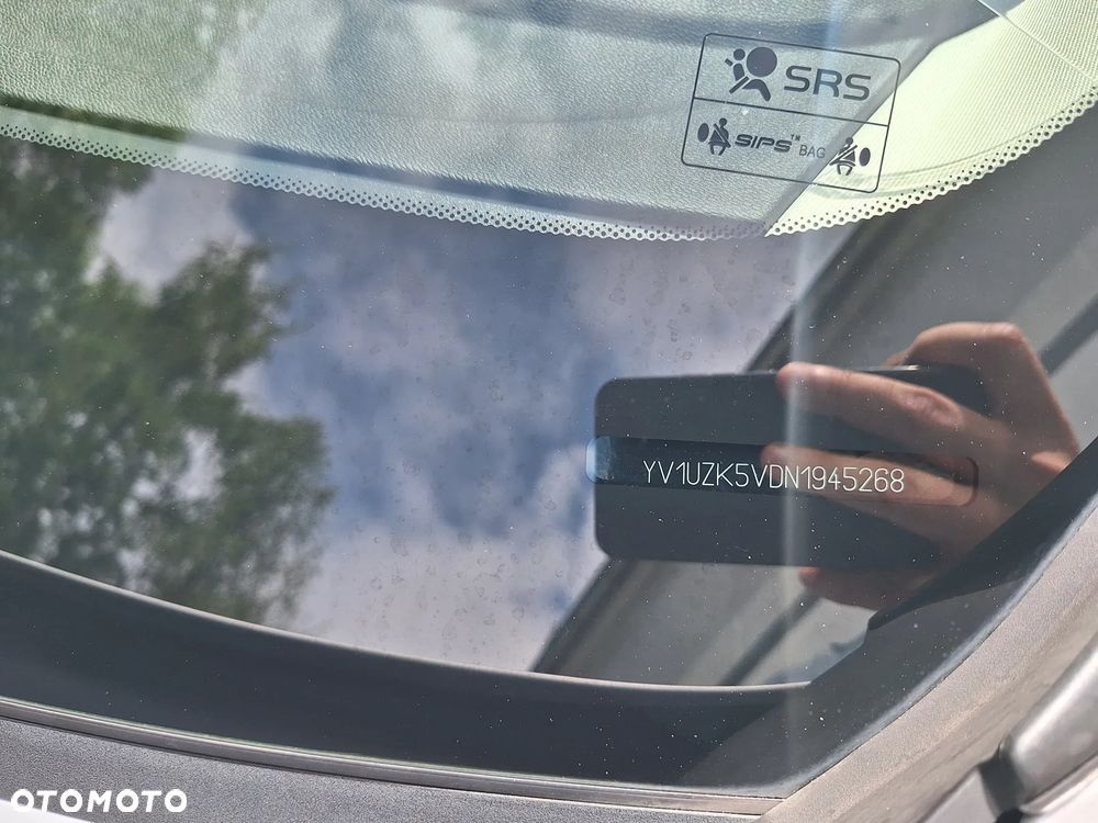 Volvo XC 60 B4 D Momentum - 24