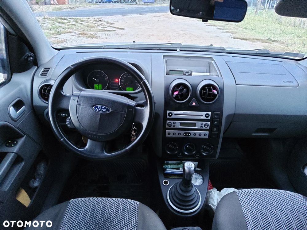 Ford Fusion 1.4 TDCI + - 12