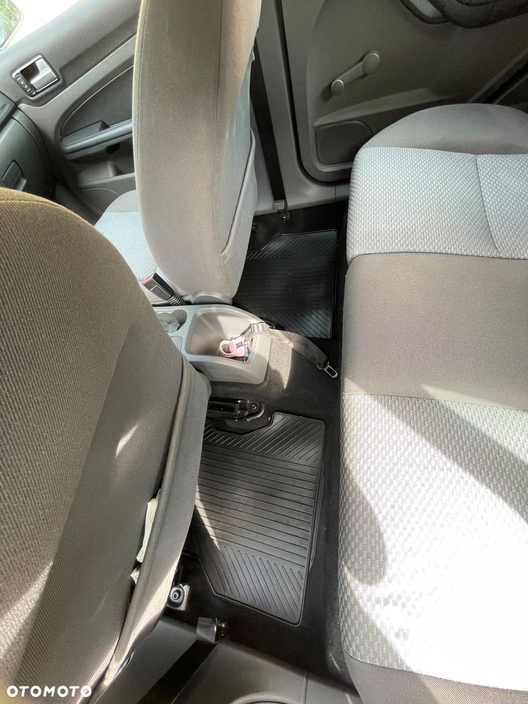 Ford Focus - 12