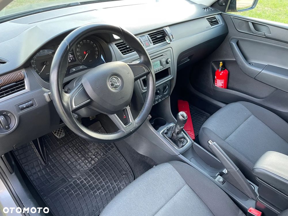 Skoda RAPID Spb 1.6 TDI DPF Active - 18