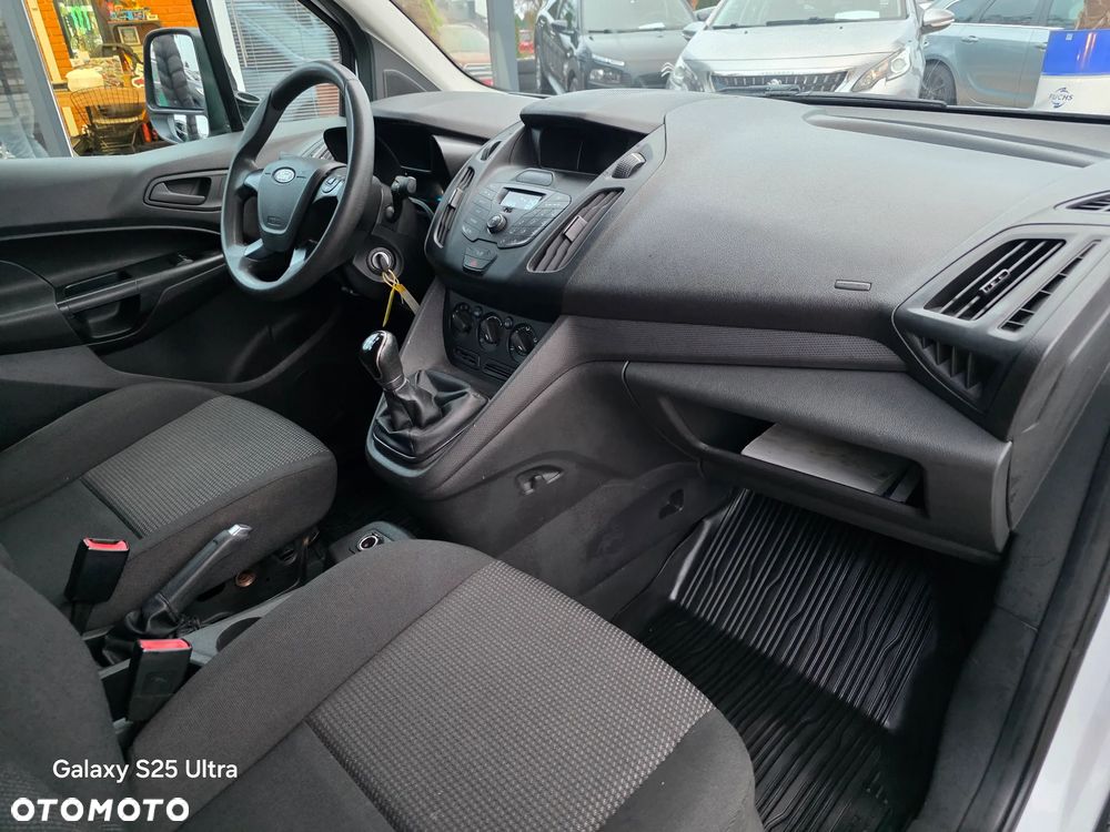 Ford Transit Connect - 37