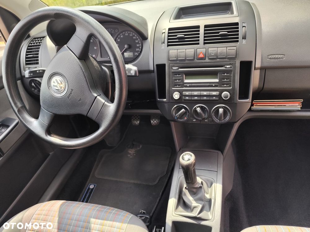 Volkswagen Polo - 7