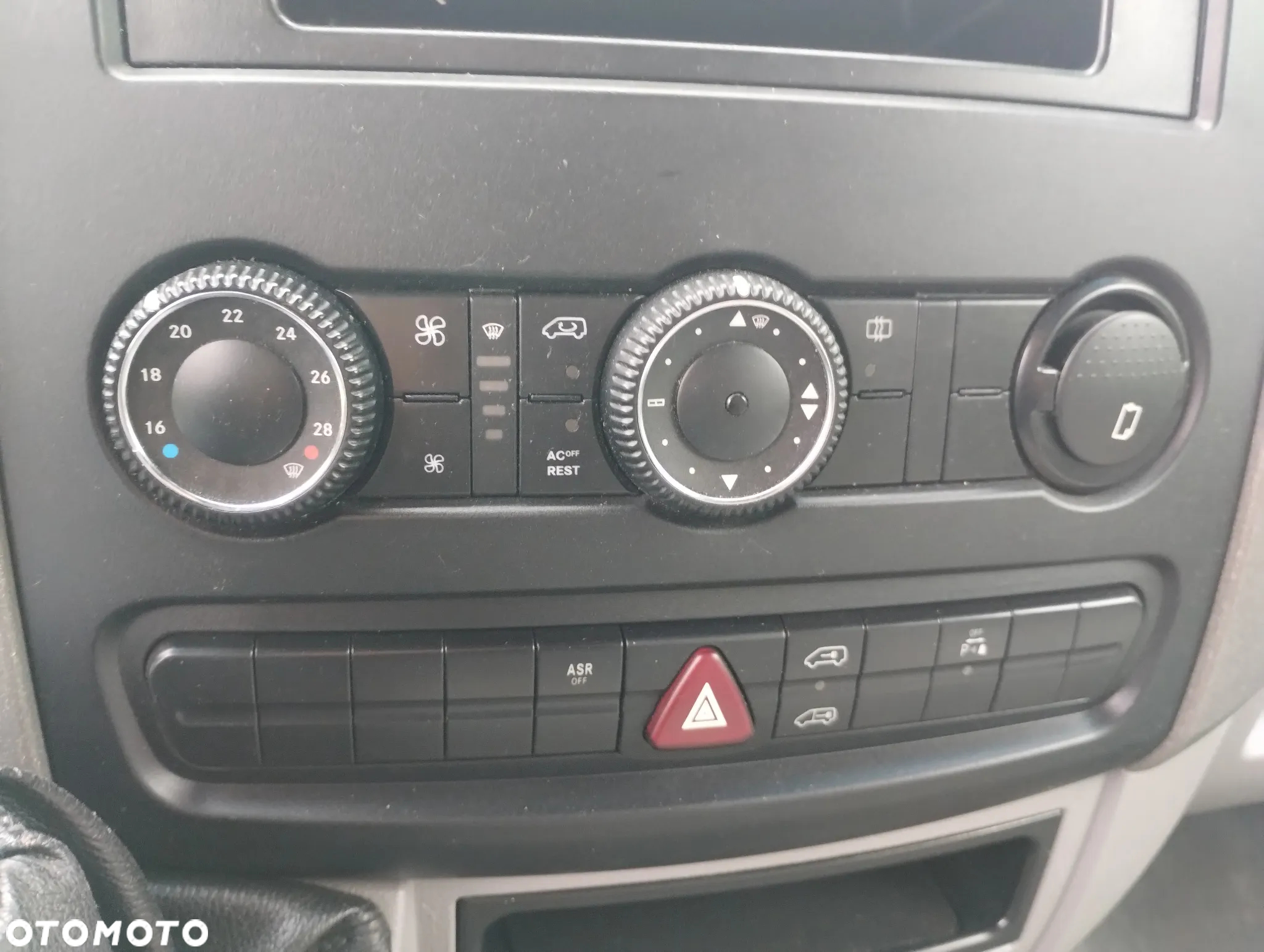 Volkswagen CRAFTER - 16