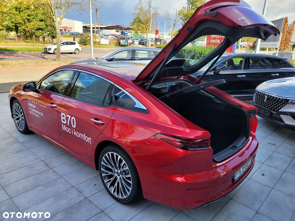 Bestune B70 2.0T Elegance - 36