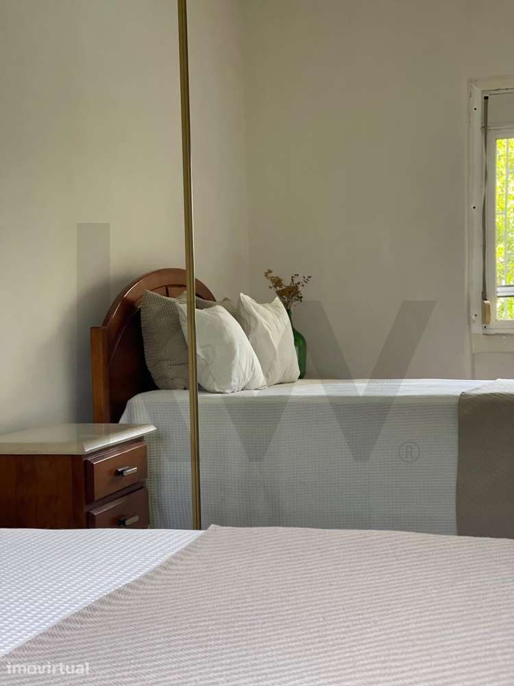 Apartamento T2 com Logradouro Privativo em Cacilhas — A 5 Minutos do B - Grande imagem: 4/22