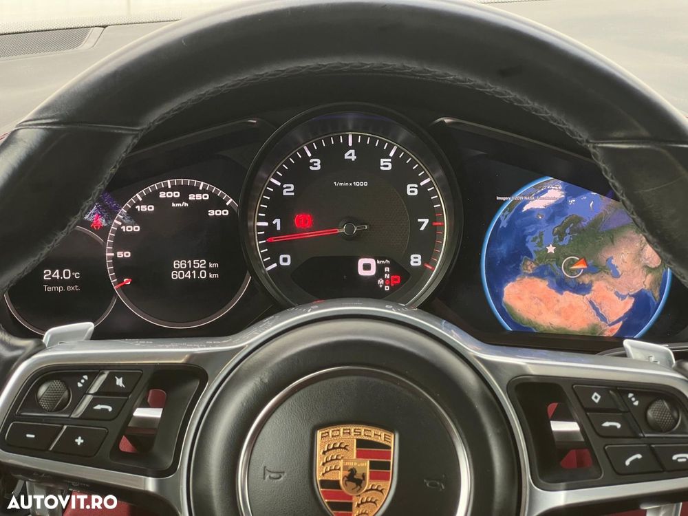 Porsche Cayenne - 21