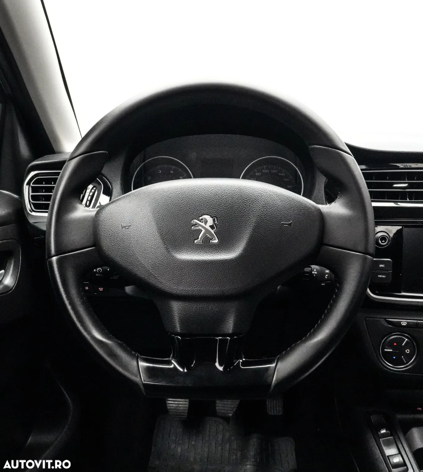 Peugeot 301 1.5 BlueHDI FAP Allure - 17