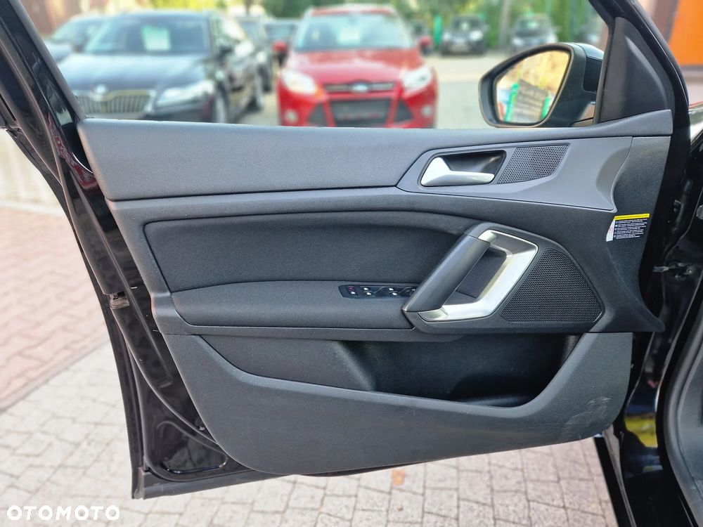 Peugeot 308 SW 1.6 BlueHDi Allure S&S - 20