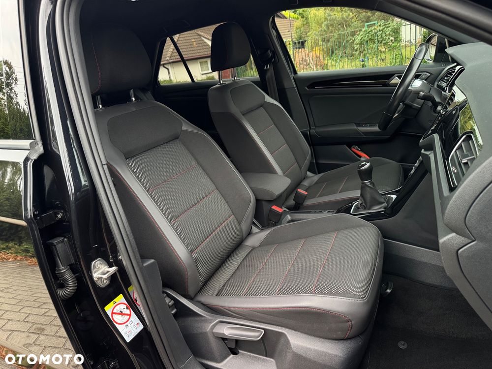 Volkswagen T-Roc 1.5 TSI R-Line - 25