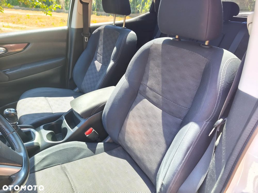 Nissan Qashqai 1.5 dCi N-Connecta - 15
