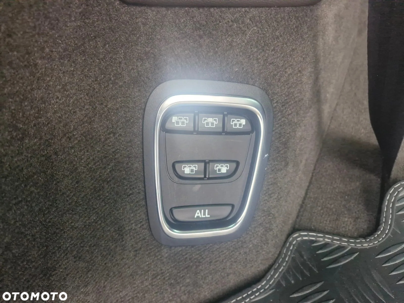 Renault Espace 1.8 TCe FAP Energy Initiale Paris EDC - 14