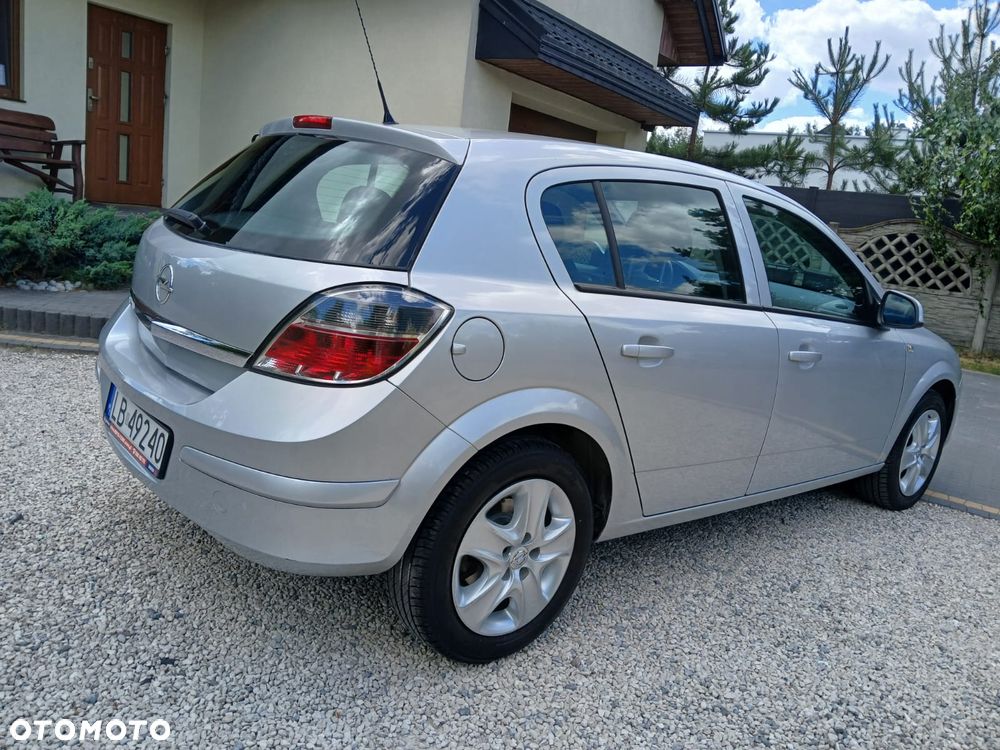 Opel Astra 1.6 - 12