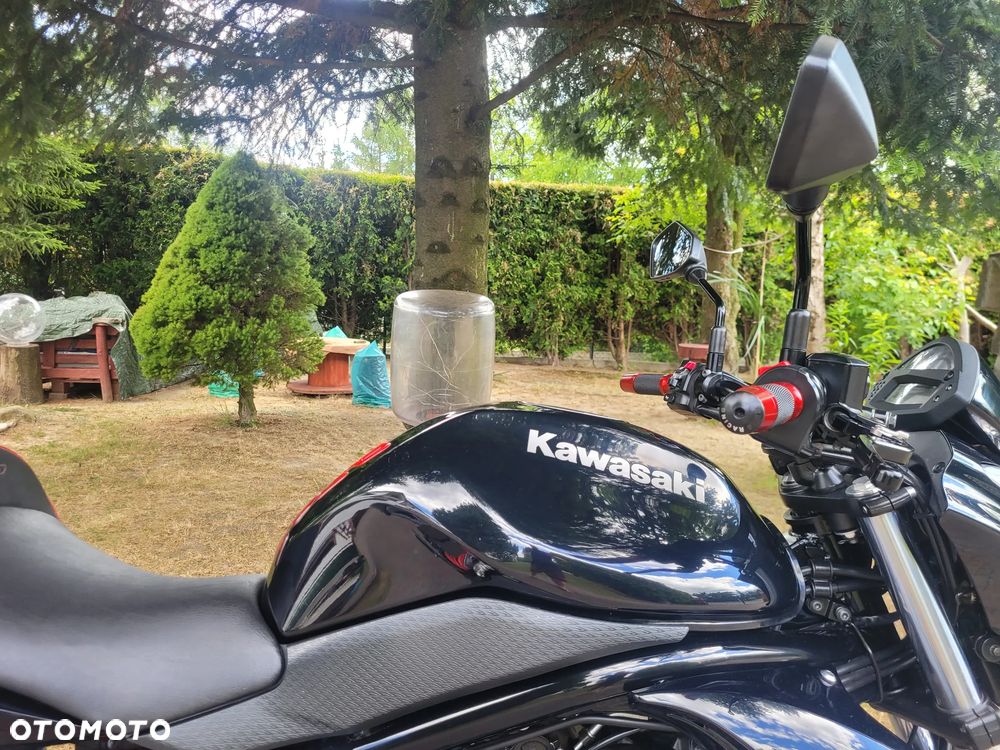 Kawasaki ER - 8