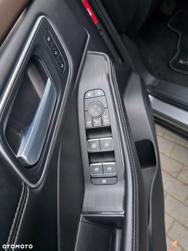 Nissan X-Trail 1.5 VC-T MHEV Tekna 2WD Xtronic 7os - 12