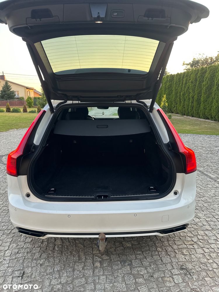 Volvo V90 D3 R-Design - 20