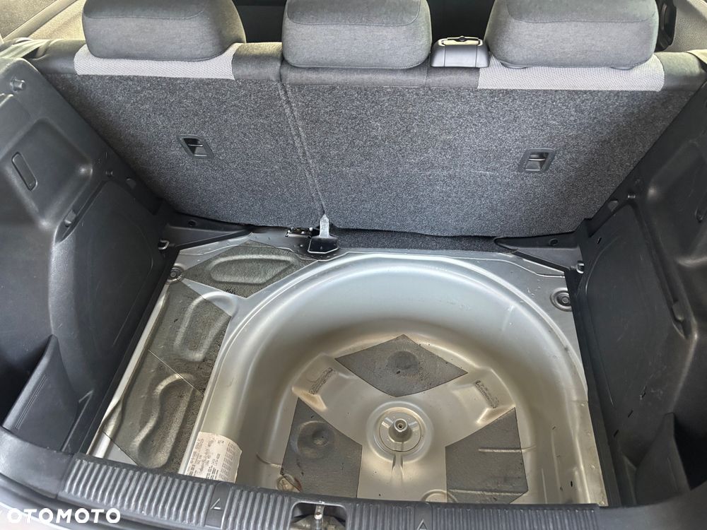 Skoda Fabia 1.6 TDI DPF Elegance Plus - 23